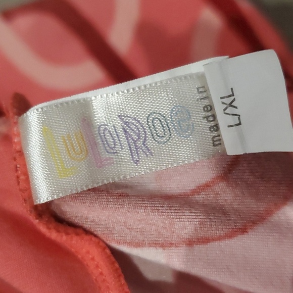 LulaRoe Heart Leggings Size Large/XL - Picture 8 of 9